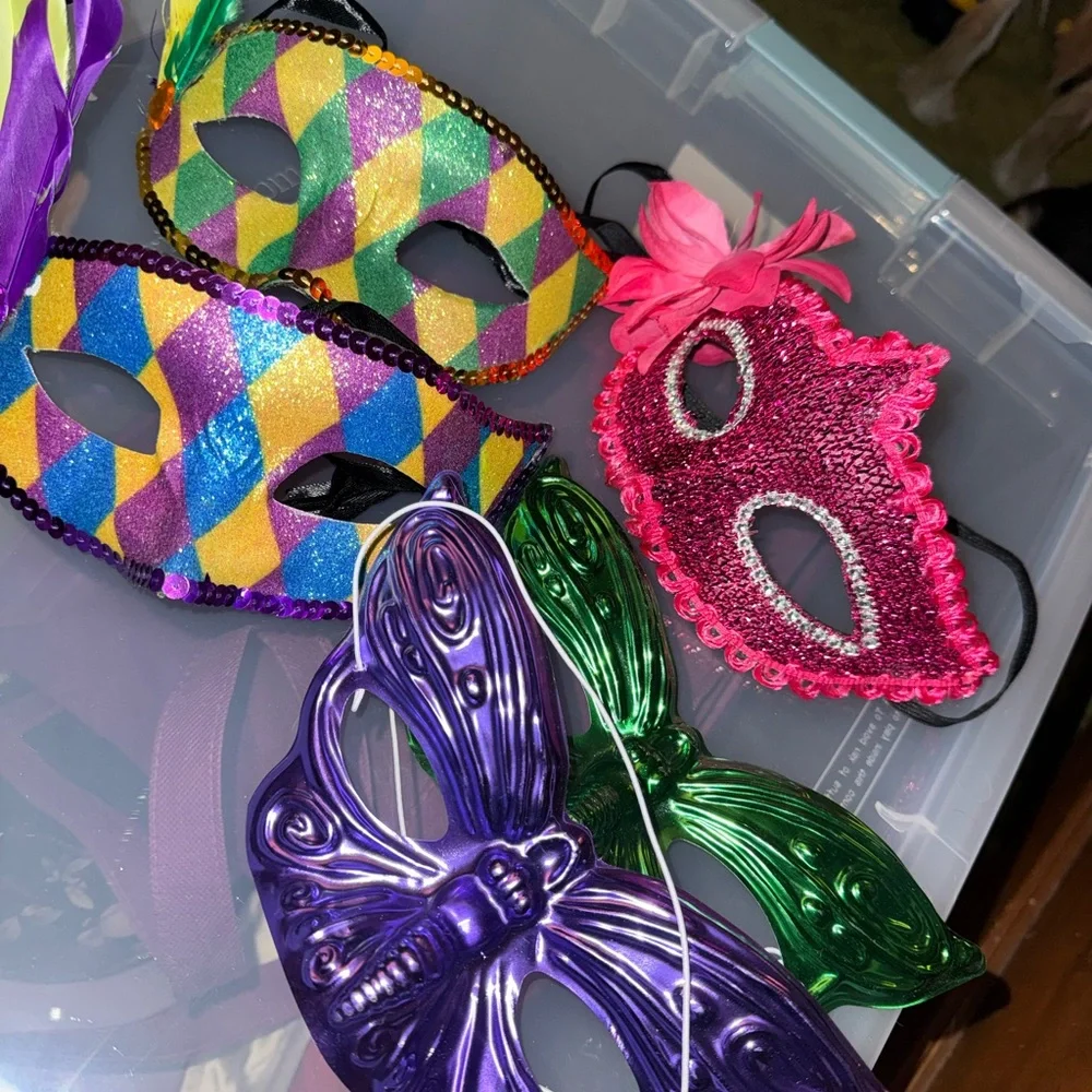 5 Mardi Gras Party Masks Set